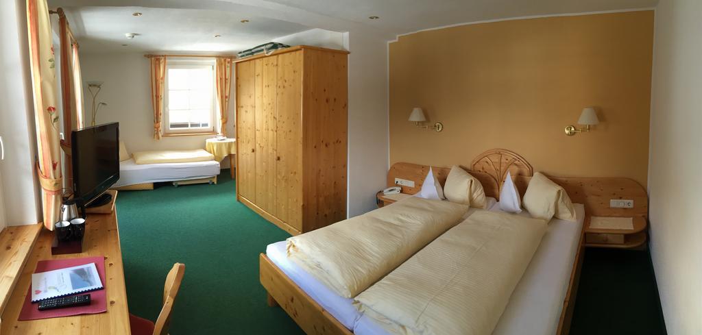 Hotel Garni Gruenmoos Sankt Jakob in Defereggen Extérieur photo