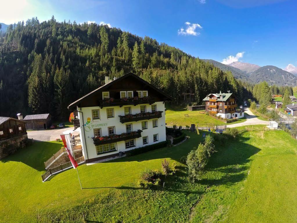 Hotel Garni Gruenmoos Sankt Jakob in Defereggen Extérieur photo